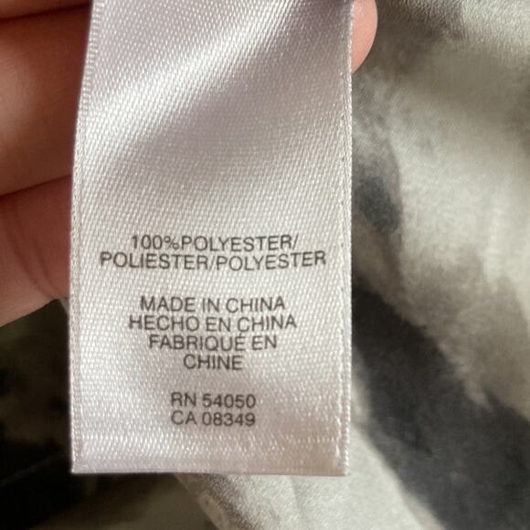 Anne Klein Grey Floral Chiffon Shell, Size S - Picture 8 of 9